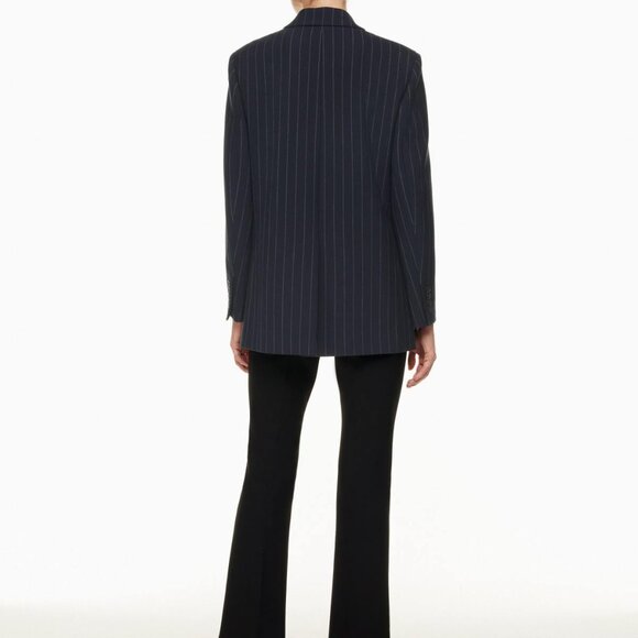 New (never worn) Aritzia Babaton Status blazer navy pinstripe Size L - Picture 3 of 6